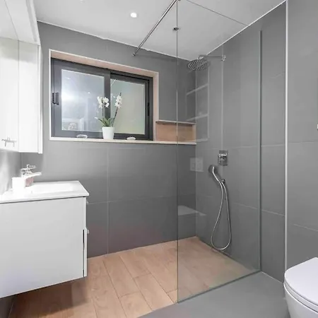 Appartement Private Pool Amazing Apartmant *